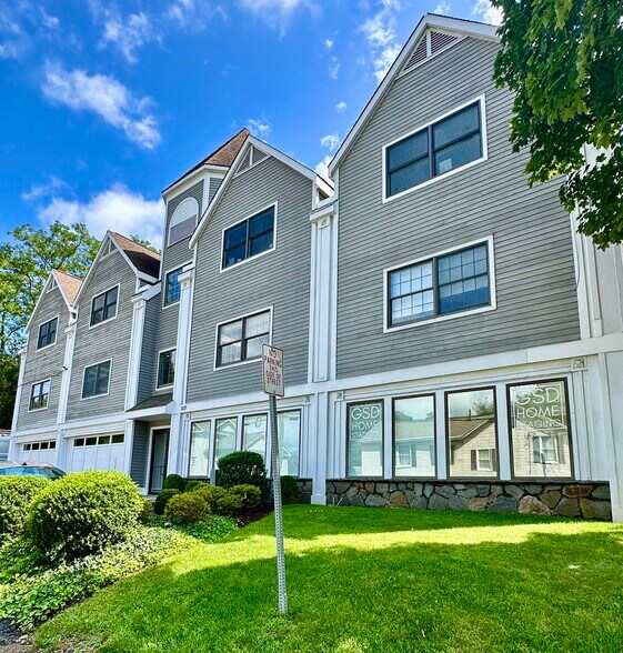 More Photos Of 1037 E Putnam Ave, Riverside Office For Lease