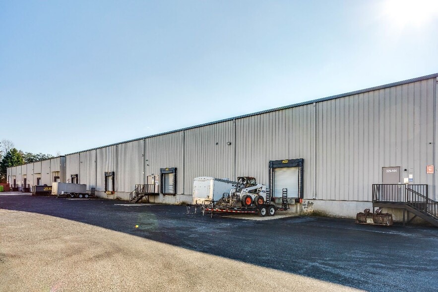 More Photos Of 336 Habersham Rd, High Point Unknown For Lease