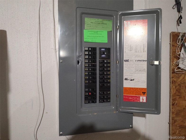 More Photos Of 5154 Miller Rd, Flint Medical For Sale