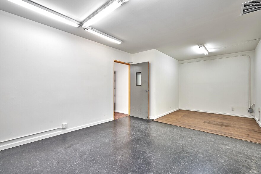 More Photos Of 4416-4430 Beverly Blvd, Los Angeles Freestanding For Lease