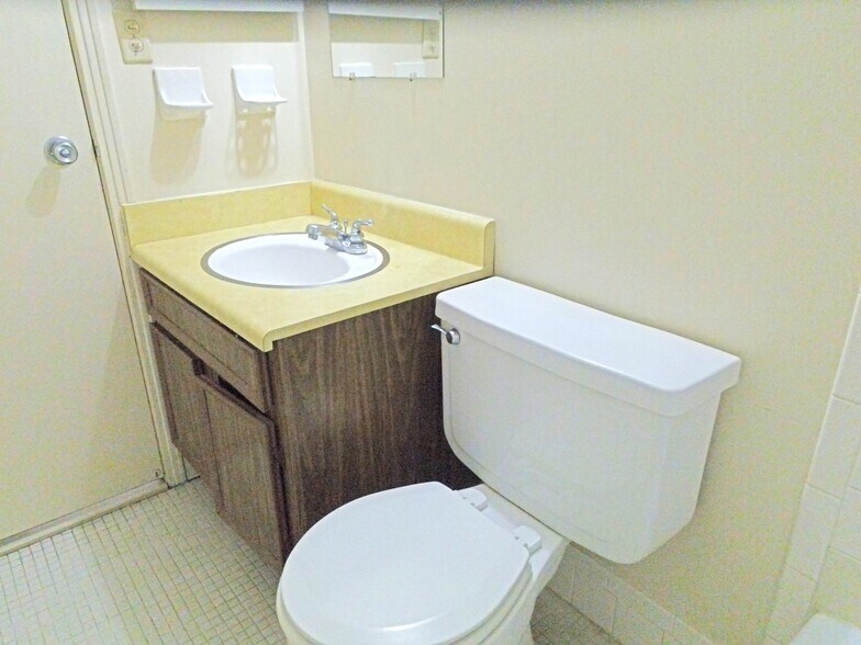 More Photos Of 2273 S Byron Butler Pky, Perry Apartments For Sale
