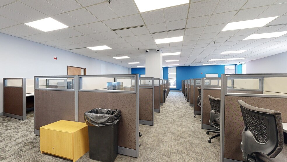 Primary Photo Of 4150 Belden Village St, Canton Office For Lease