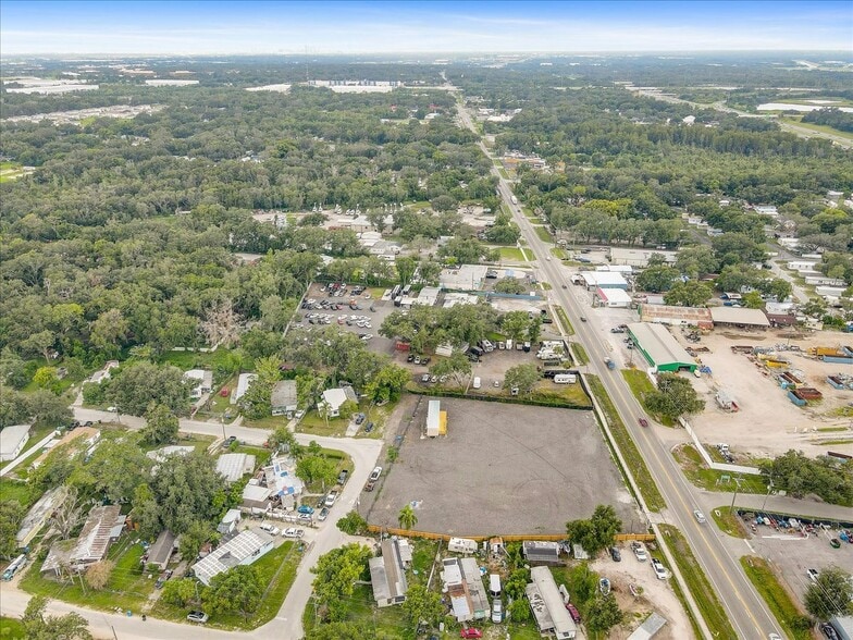 More Photos Of 11309 E US Highway 92, Seffner Warehouse For Sale
