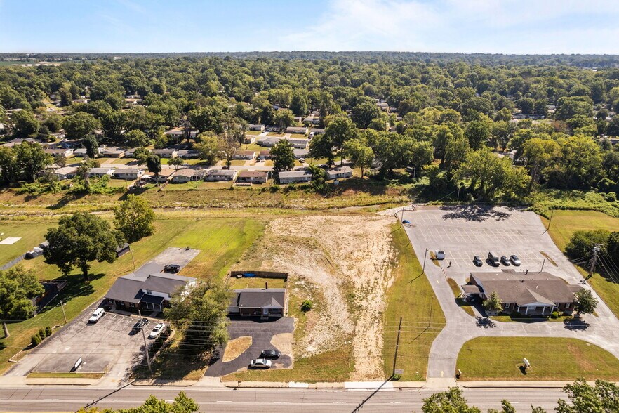 More Photos Of 10236 Halls Ferry Rd, Saint Louis Office For Lease