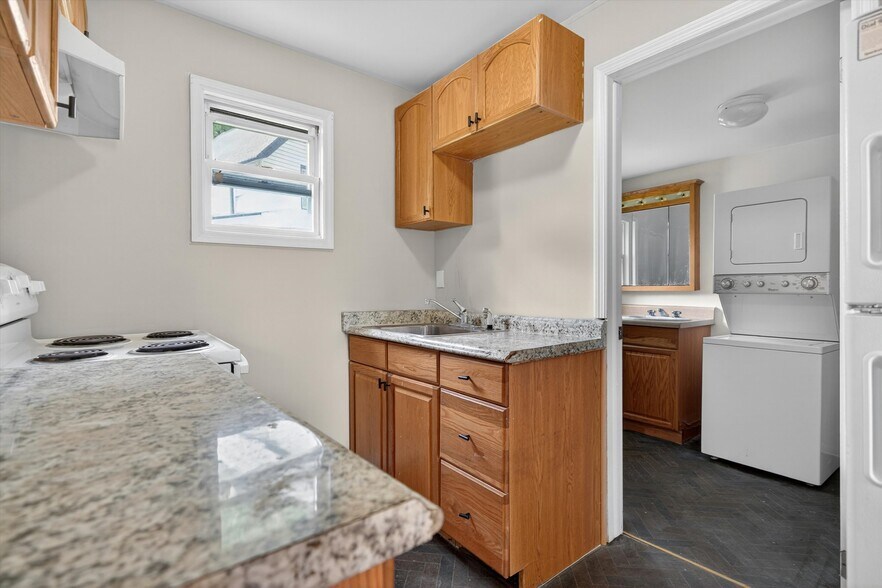 More Photos Of 48 - 50 Horseshoe Lake, Kauneonga Lake Apartments For Sale