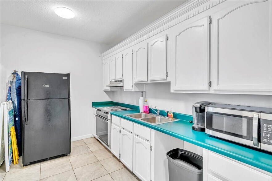 More Photos Of 441 Dunbar Rd, Warner Robins Warehouse For Sale