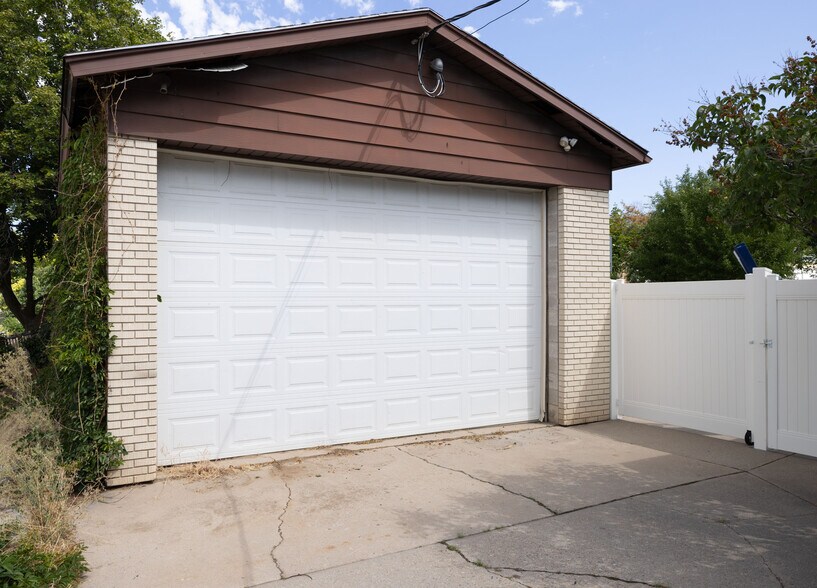 More Photos Of 270 E 5100 S, Washington Terrace Multifamily For Sale