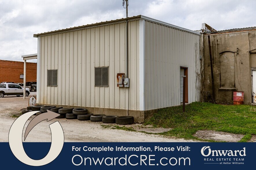 More Photos Of 404 E Texas Ave, Mart Flex For Sale