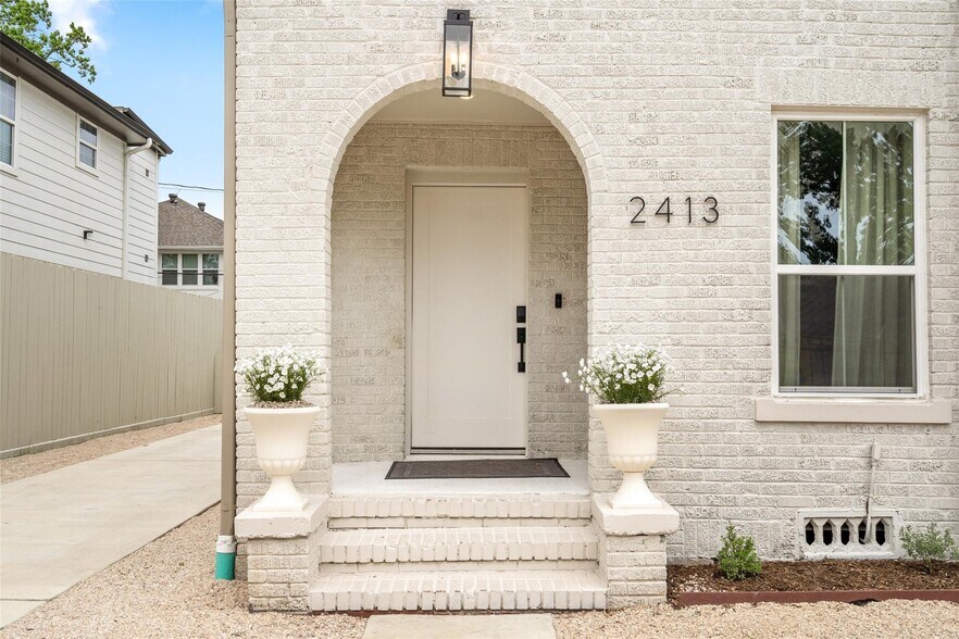 More Photos Of , Houston Multifamily For Sale