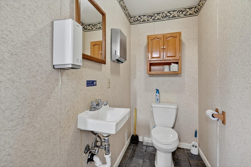 More Photos Of 13 Industrial Dr, Florida Industrial For Sale