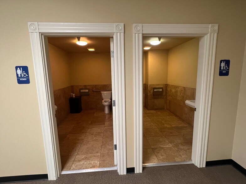 More Photos Of 800 S Stockton Ave, Ripon Warehouse For Lease