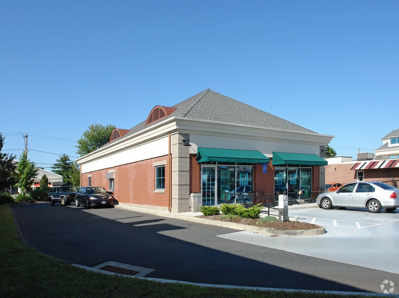 More Photos Of 70 Hebron Ave, Glastonbury Freestanding For Lease