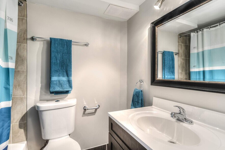 More Photos Of 1150-1160 Rue Sherbrooke E, Montréal Apartments For Lease