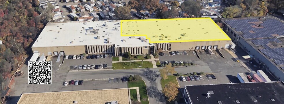 More Photos Of 137 W Commercial Ave, Moonachie Warehouse For Lease