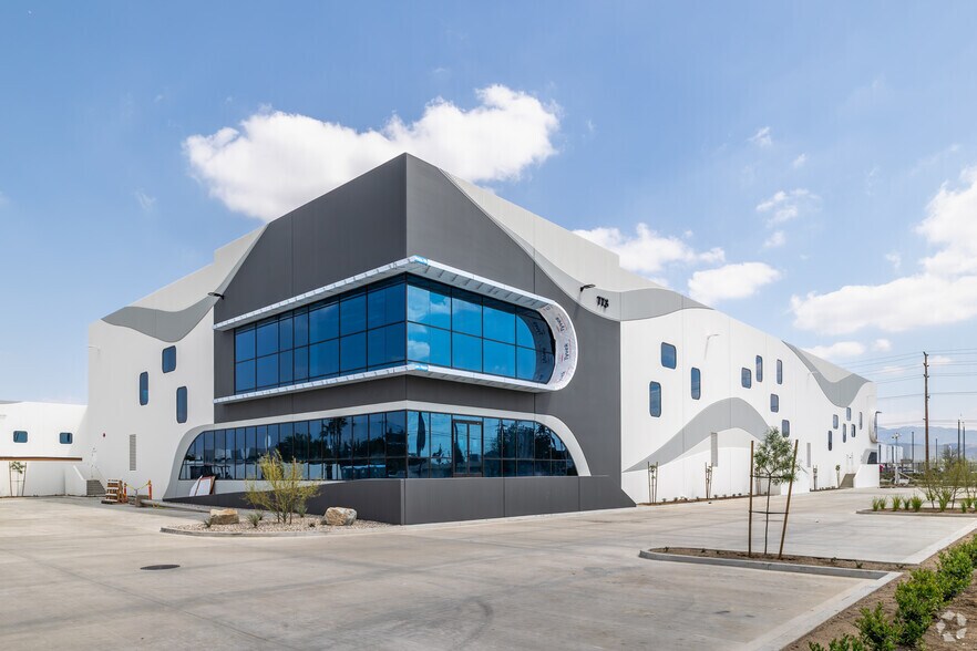 More Photos Of 773 S Foisy St, San Bernardino Warehouse For Lease