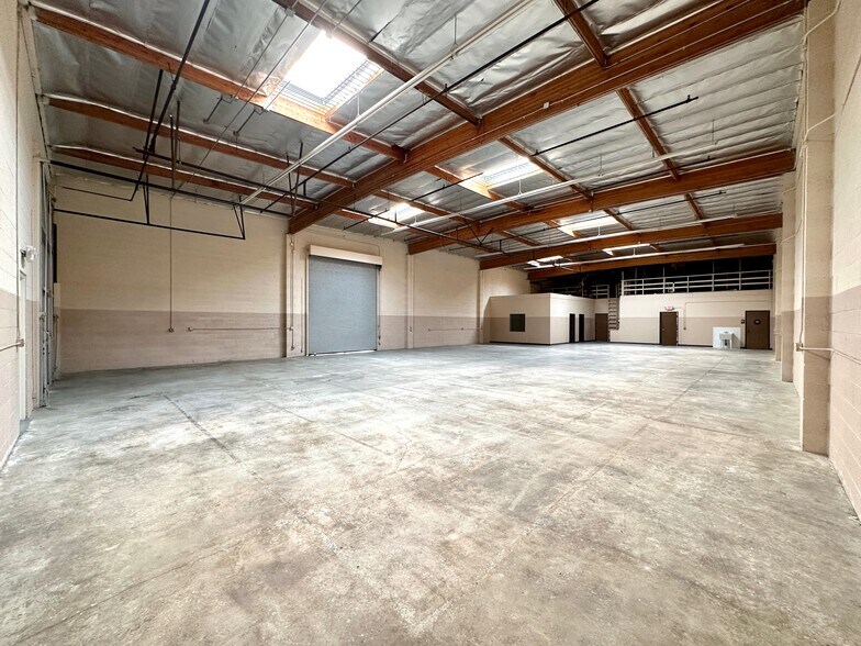 More Photos Of 10829 Central Ave, South El Monte Warehouse For Lease