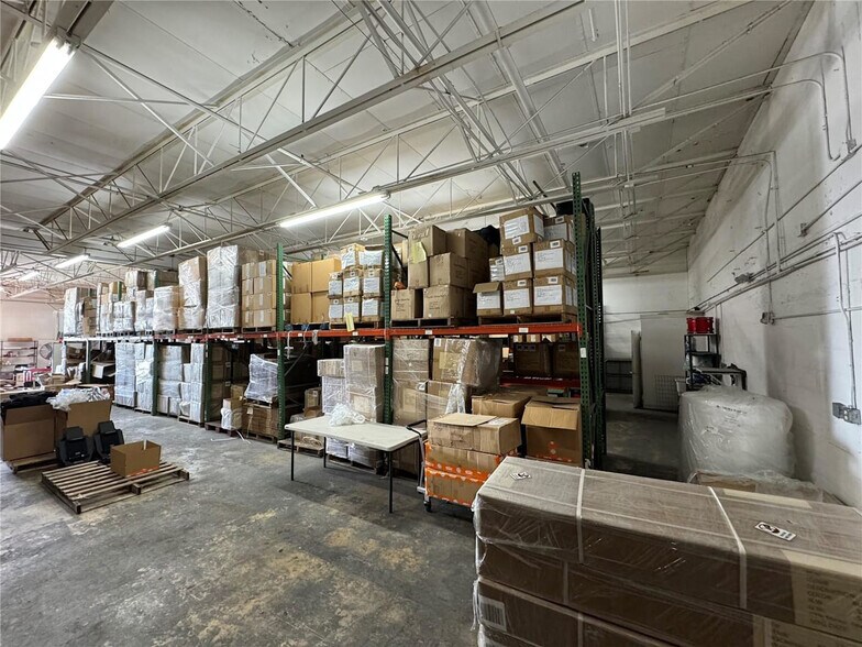 More Photos Of 7640 NW 36th Ave, Hialeah Warehouse For Sale