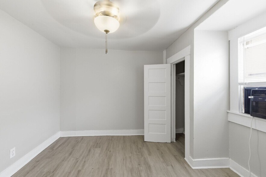 More Photos Of 214 E Huff Ave, San Antonio Apartments For Sale