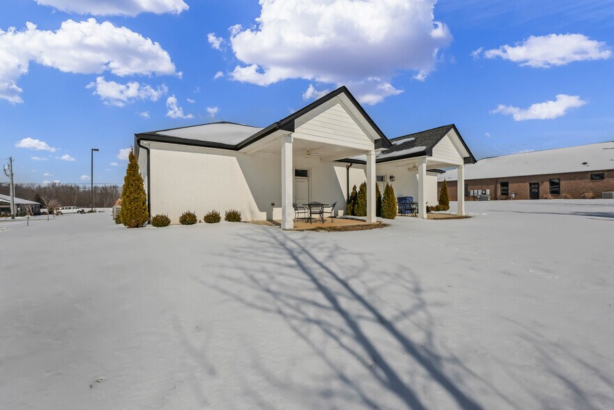 More Photos Of 2684 Townsend Ct, Clarksville Medical For Lease