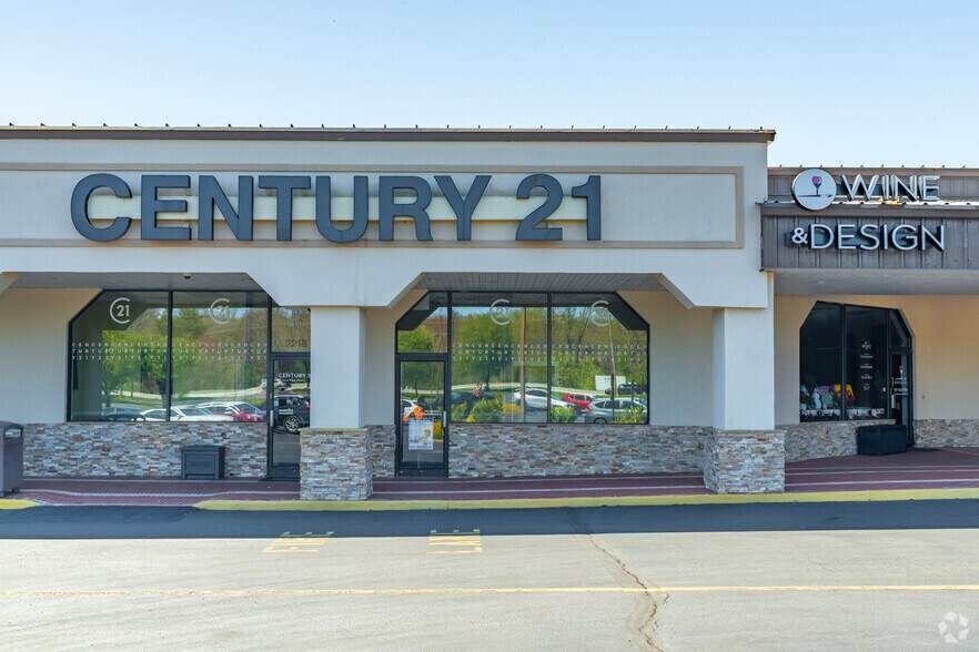 Primary Photo Of 2200-2228 US Highway 9, Howell Storefront Retail Office For Lease