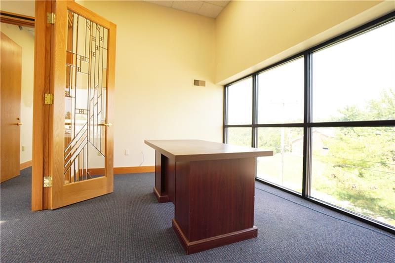 More Photos Of 10431 Perry Hwy, Wexford Office For Sale
