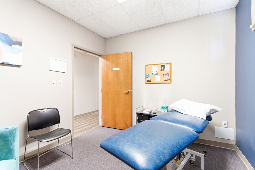 More Photos Of 4430 Crawford Ave, Louisville Medical For Sale