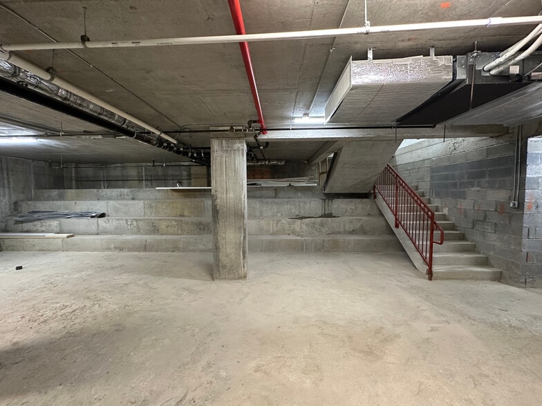 More Photos Of 17 Somers St, Brooklyn Apartments For Lease