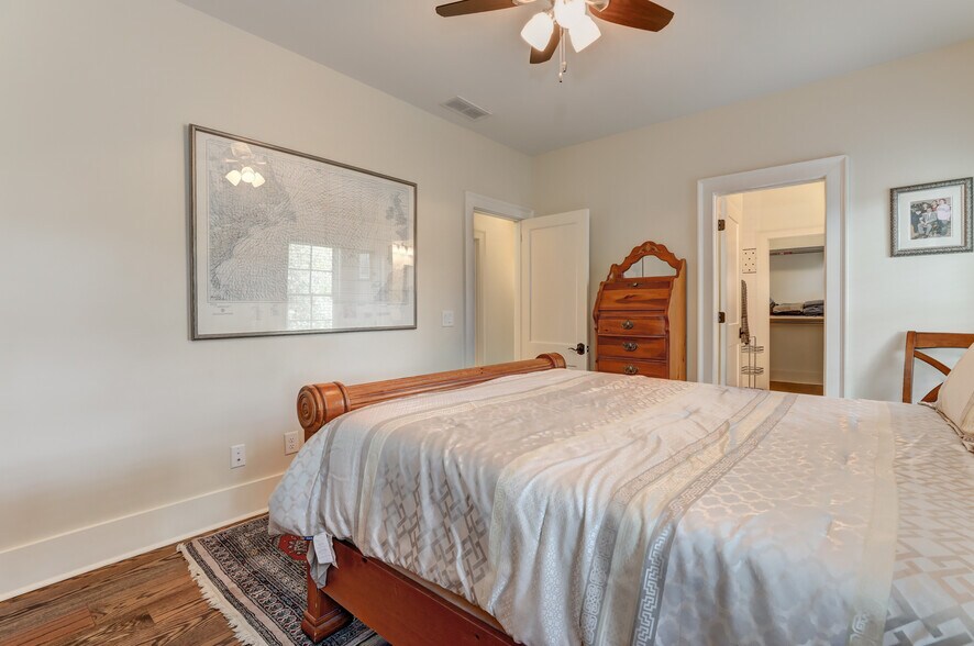More Photos Of 2972 Lookout Pl NE, Atlanta Office Residential For Sale