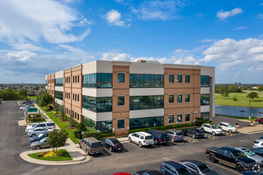 More Photos Of 7919 Mid America Blvd, Oklahoma City Unknown For Lease