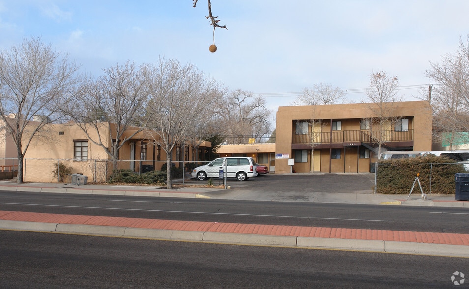 More Photos Of 1333-1339 San Mateo Blvd SE, Albuquerque Apartments For Sale
