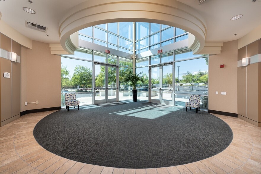 More Photos Of 508 Gibson Dr, Roseville Medical For Lease