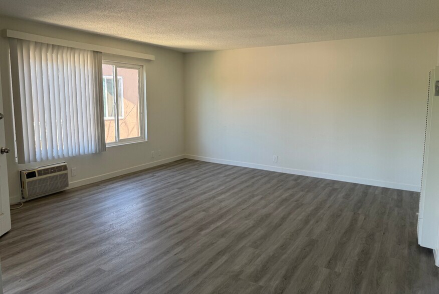 More Photos Of 419 N Tustin Ave, Anaheim Apartments For Sale