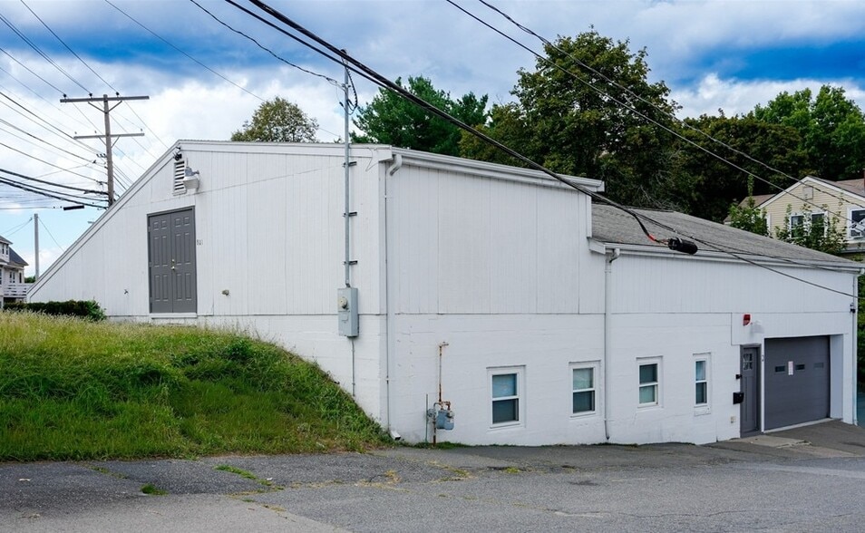 More Photos Of 2 Rhubena St, Framingham Manufacturing For Sale