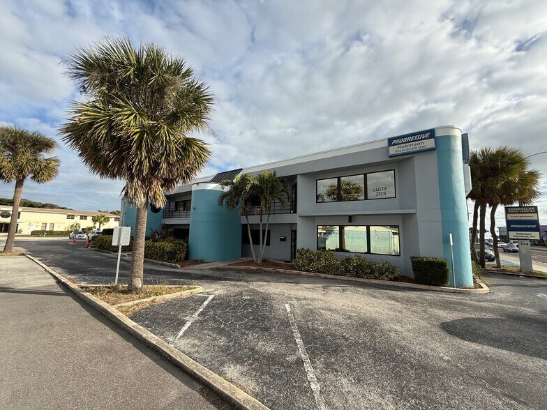 Primary Photo Of 134 5th Ave, Indialantic Medical For Lease