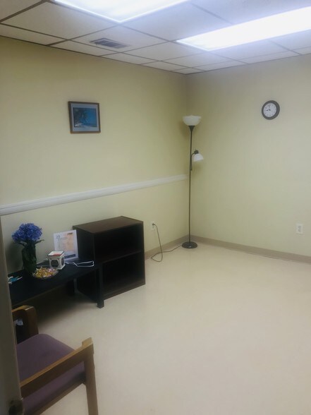 More Photos Of 137 S Montgomery Ave, Boyertown Office For Lease