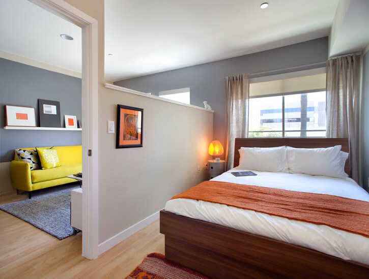 More Photos Of 1447 Lincoln Blvd, Santa Monica Apartments For Lease