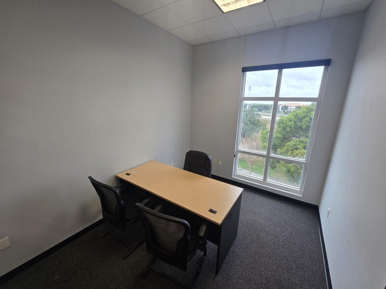 More Photos Of 5850 Coral Ridge Dr, Coral Springs Medical For Sale