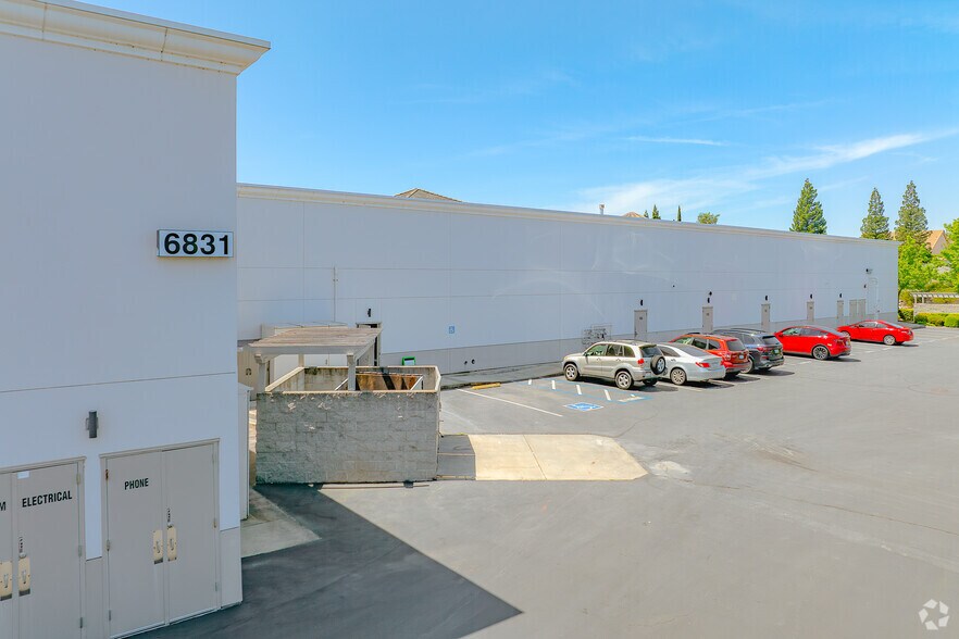 More Photos Of 6819-6835 Lonetree Blvd, Rocklin Freestanding For Lease