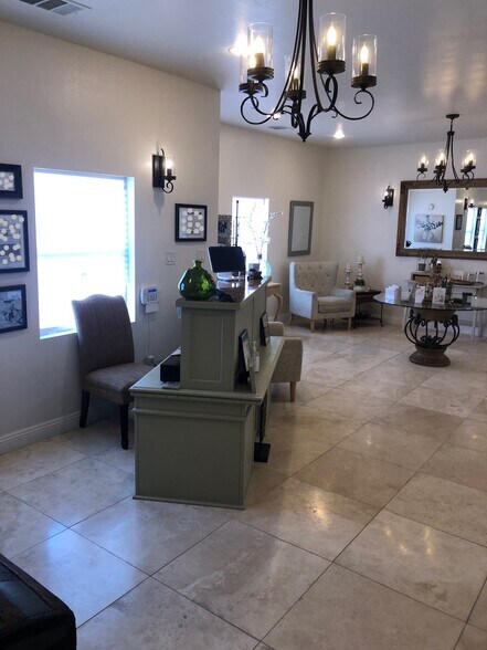 More Photos Of 668 E Redlands Blvd, Redlands Office For Sale