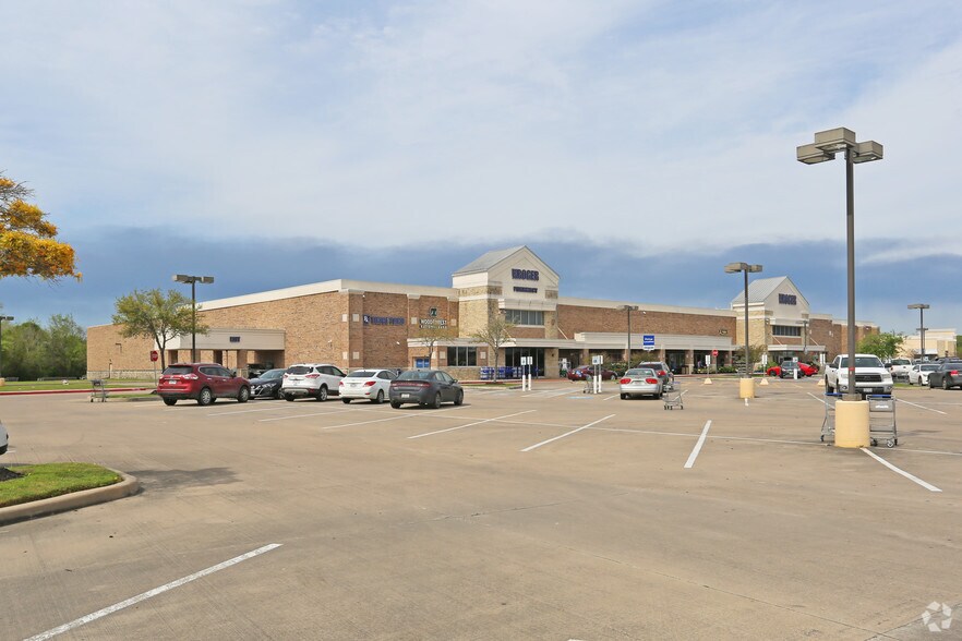 More Photos Of Shadow Creek Pkwy & Hwy 2, Pearland Unknown For Lease
