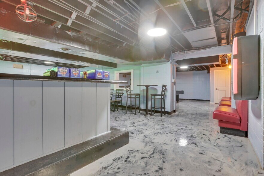 More Photos Of 609 Mill St, New Lexington Restaurant For Sale