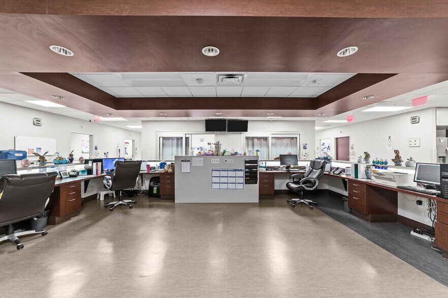 More Photos Of 4561 Heritage Trace Pky, Keller Medical For Sale