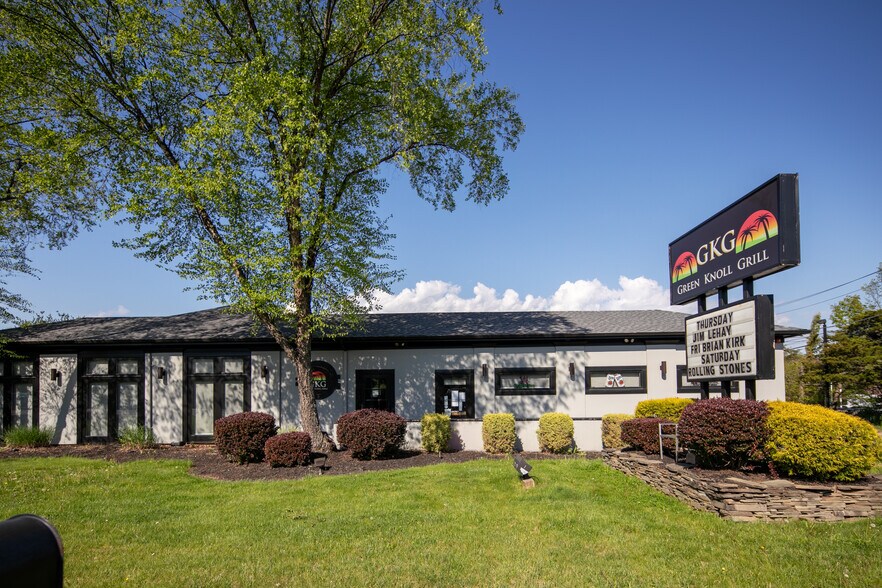 More Photos Of 645 Us Highway 202/206, Bridgewater General Retail For Sale