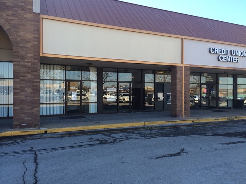 45324566 Lemay Ferry Rd, Saint Louis, MO 63125 For Lease