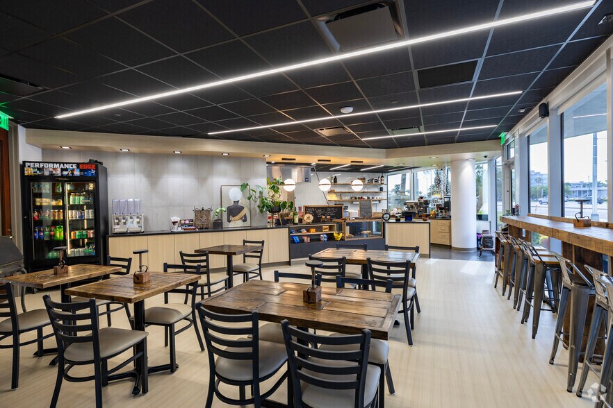 More Photos Of 5201 W Kennedy Blvd, Tampa Office For Lease