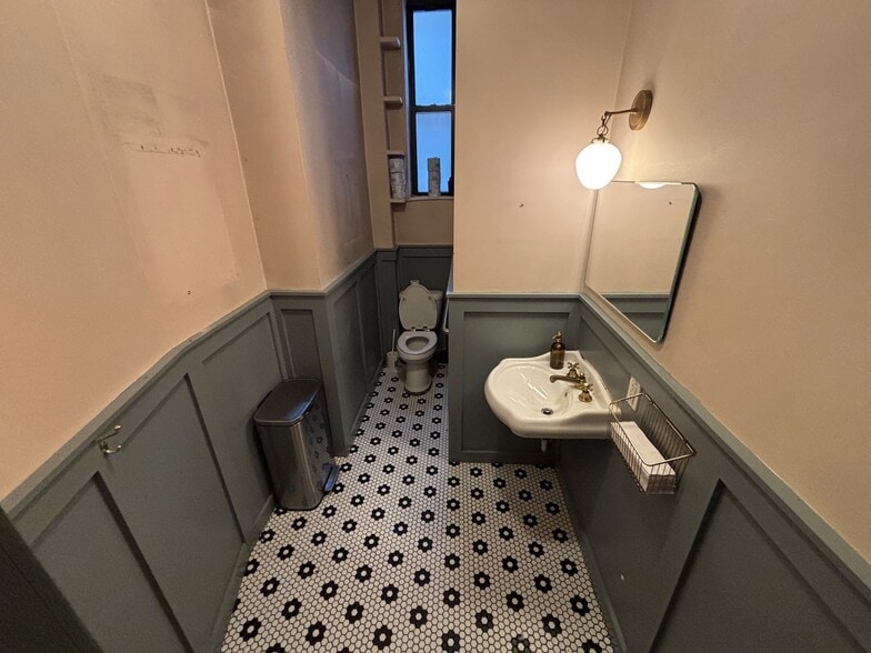 More Photos Of 1045 Union St, Brooklyn Apartments For Lease