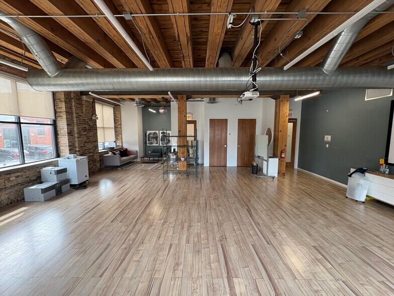 More Photos Of 1500 W Carroll Ave, Chicago Loft Creative Space For Lease