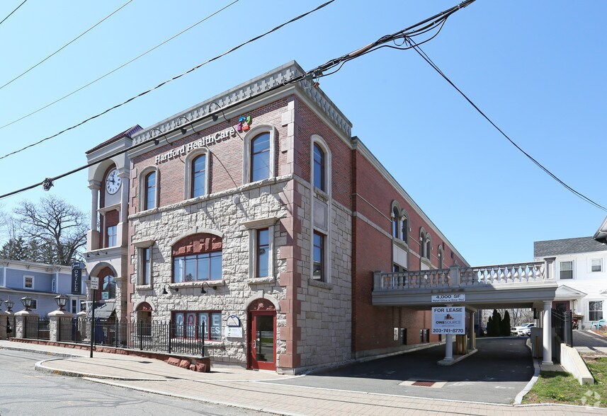 More Photos Of 98 Main St, Southington Medical For Lease