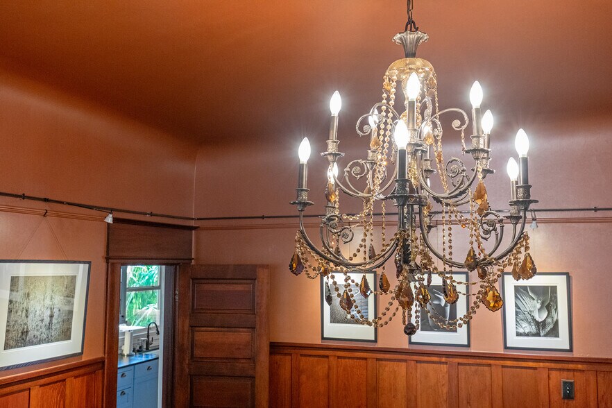 More Photos Of 2220 Capitol Ave, Sacramento Apartments For Sale