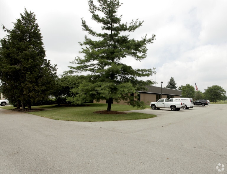 More Photos Of 2699 Scioto Pky, Columbus Warehouse For Sale